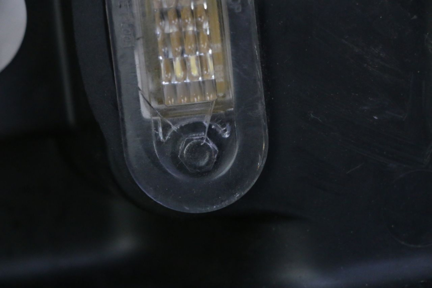 photo de SPORTELLO QUADRO 4 4D 350 (2015 - 2018) - Stato della superficie e materiale