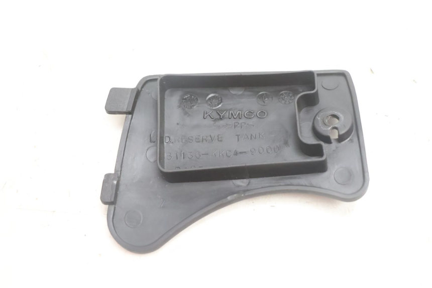 photo de Sportello di ispezione anteriore KYMCO GRAND DINK 125 (2008 - 2014) - Zoom sullo stato d'uso