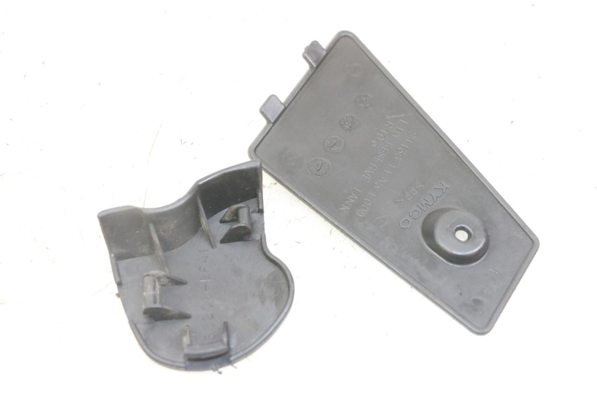 photo de SPORTELLO ANTERIORE KYMCO DINK 4T 50 (2007 - 2018) - Dettaglio del componente