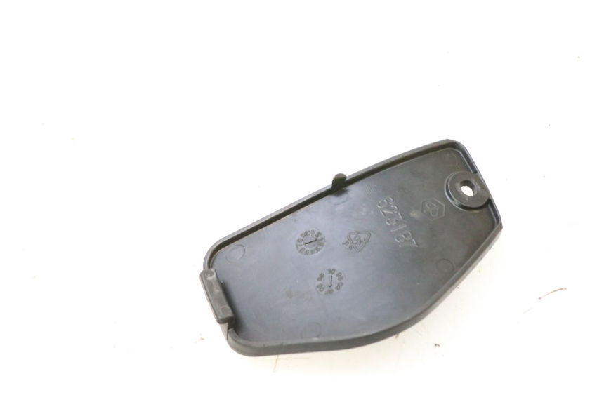photo de SPORTELLO ANTERIORE PIAGGIO MP3 125 (2006 - 2014) - Altra angolazione
