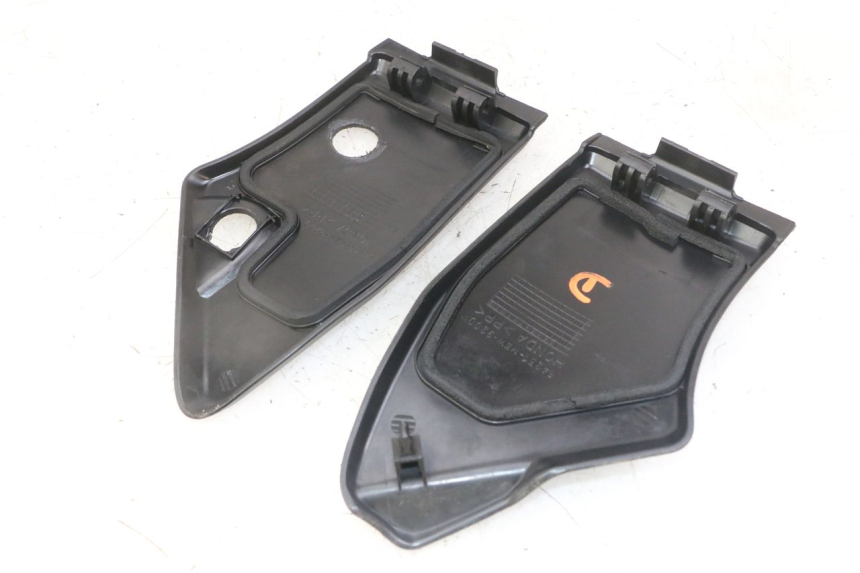 photo de SPORTELLO ANTERIORE HONDA NTV DEAUVILLE ABS 700 (2007 - 2016) - Zoom sullo stato d'uso