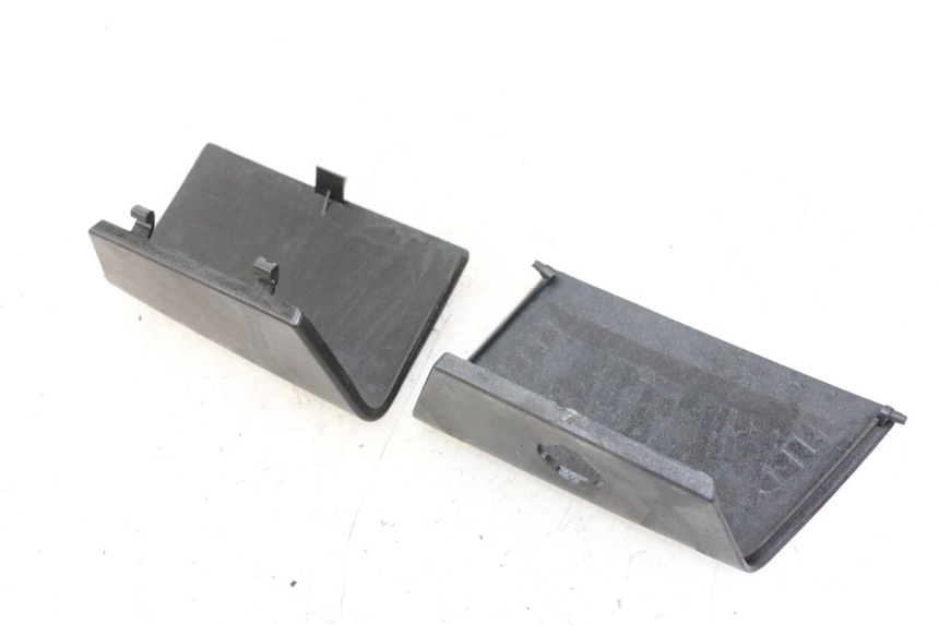 photo de SPORTELLO ANTERIORE PEUGEOT SATELIS COMPRESSOR K15 125 (2006 - 2009) - Zoom sullo stato d'uso