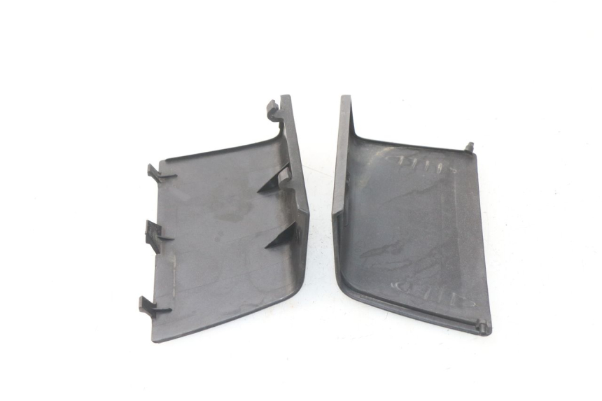 photo de SPORTELLO ANTERIORE PEUGEOT SATELIS 300 (2012 - 2015) - Zoom sullo stato d'uso