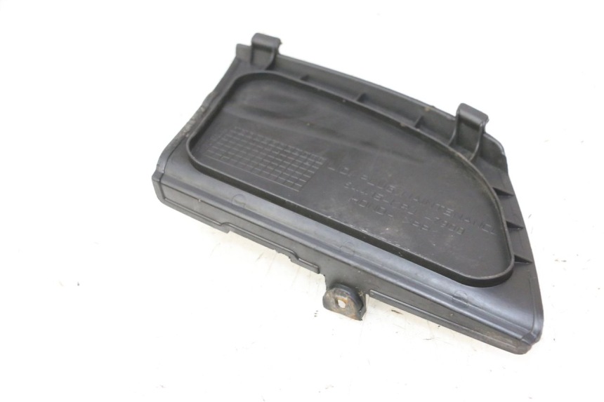 photo de SPORTA DI ISPEZIONE DESTRA HONDA FES S-WING SWING ABS 125 (2007 - 2015) - Dettaglio del componente