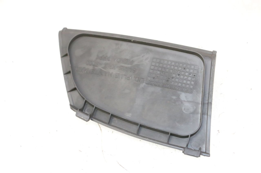 photo de SPORTA DI ISPEZIONE DESTRA HONDA FES S-WING SWING ABS 125 (2007 - 2015) - Dettaglio del componente