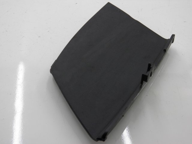 photo de Sportello di ispezione destro HONDA FES S-WING SWING 125 (2007 - 2015) - Dettaglio del componente