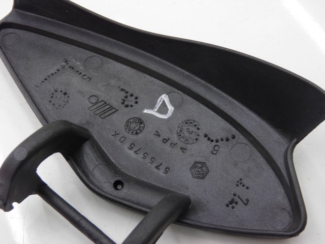 photo de SPORTA DI ISPEZIONE DESTRA PIAGGIO X9 EVOLUTION 125 (2003 - 2007) - Zoom sullo stato d'uso