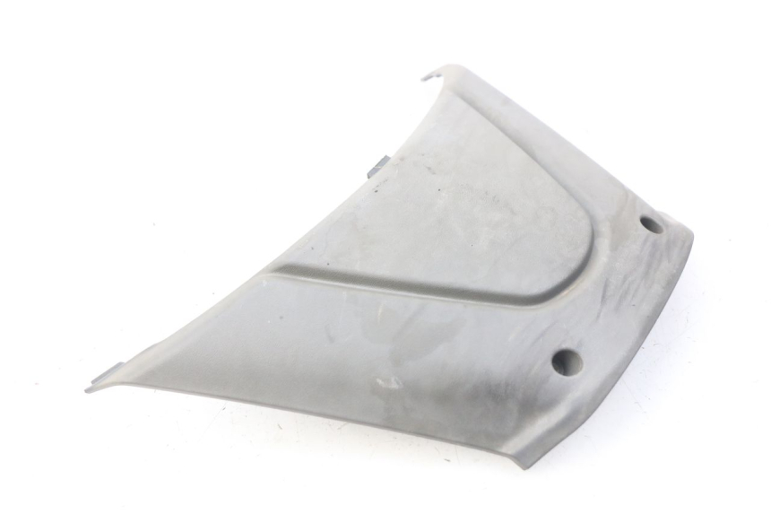 photo de SPORTO DI ISPEZIONE PIAGGIO FLY 100 (2006 - 2010) - Zoom sullo stato d'uso