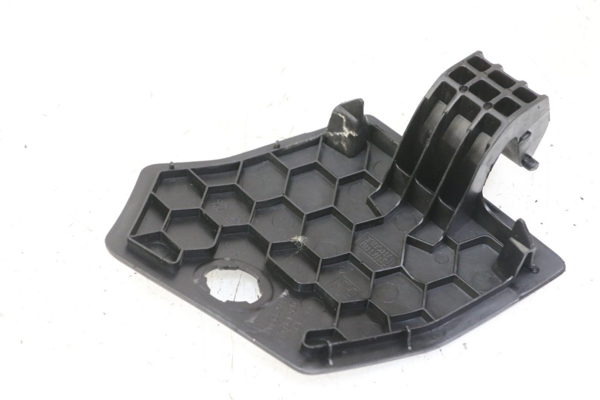 photo de Sportello di ispezione sinistro PEUGEOT CITYSTAR 50 (2013 - 2017) - Zoom sullo stato d'uso