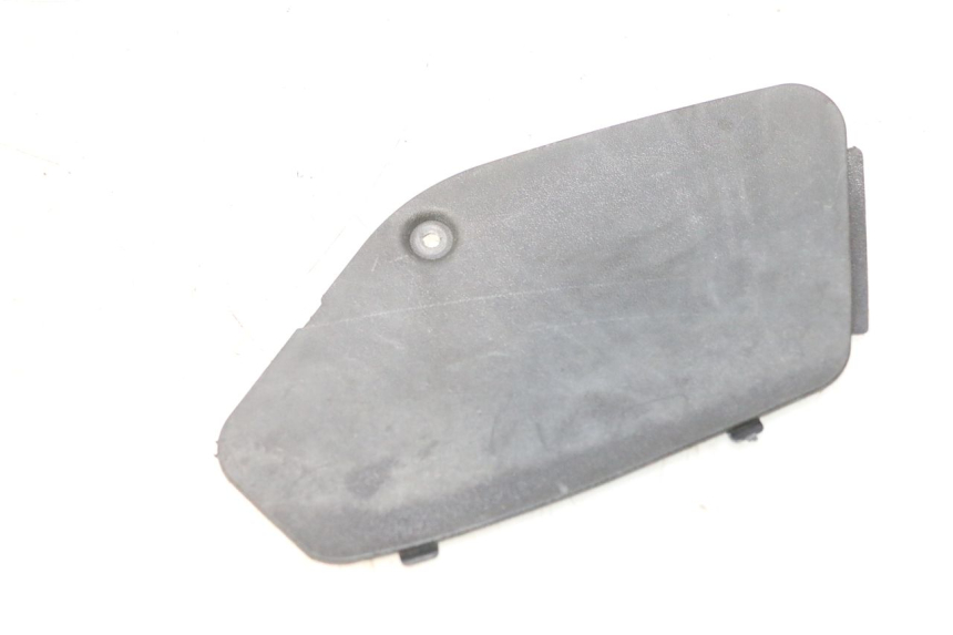 photo de SPORTELLO SINISTRO PIAGGIO MP3 125 (2006 - 2014) - Zoom sullo stato d'uso
