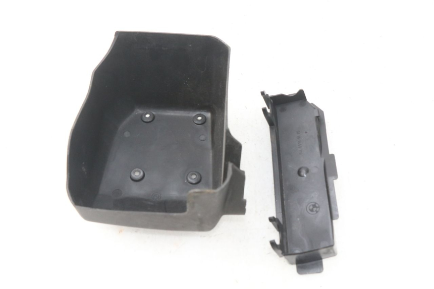 photo de Sportello di ispezione BMW K100 1000 (1982 - 1990) - Dettagli dei punti di fissaggio