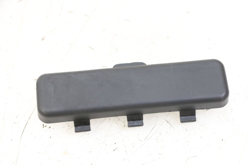 photo de SPORTO DI ISPEZIONE PEUGEOT KISBEE 4T 50 (2018 - 2022) - Zoom sullo stato d'uso