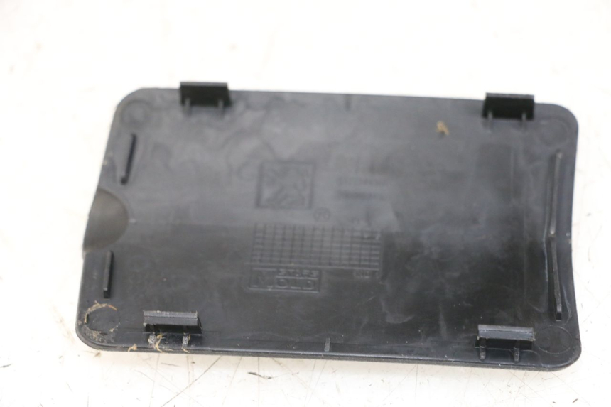photo de SPORTELLO PEUGEOT SPEEDFIGHT 3 LC 2T 50 (2009 - 2015) - Dettaglio del componente