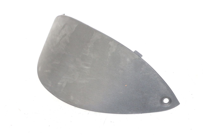 photo de SPORTELLO APRILIA SCARABEO GT TOURING 125 (1999 - 2005) - Zoom sullo stato d'uso