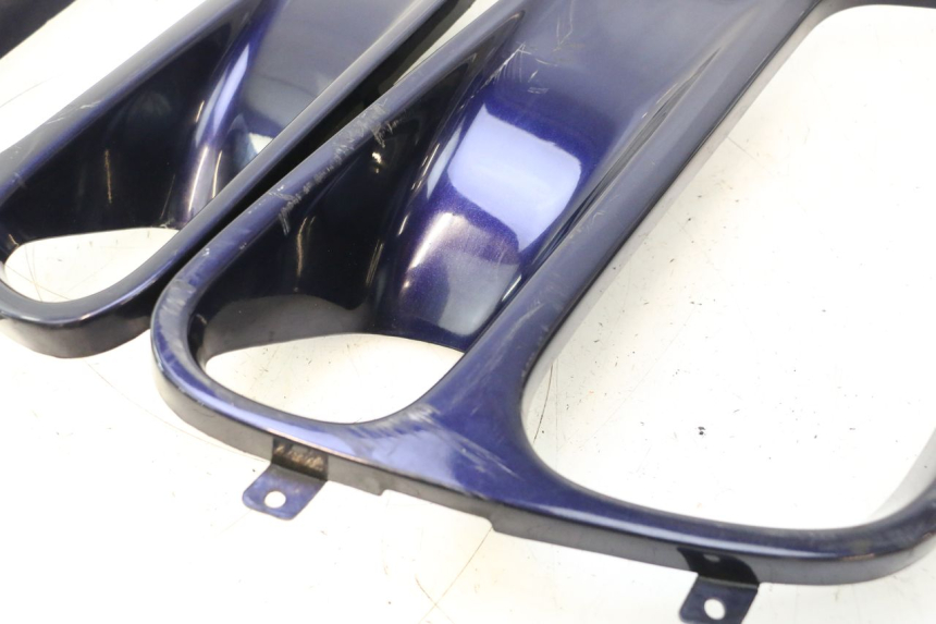 photo de SPORTELLO HONDA ST PAN EUROPEAN 1100 (1990 - 2002) - Dettagli dei punti di fissaggio