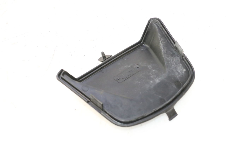 photo de SPORTELLO PEUGEOT TREKKER 50 (1995 - 2004) - Zoom sullo stato d'uso