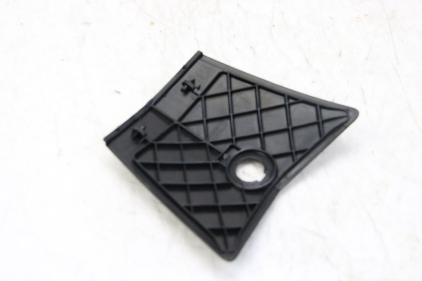 photo de SPORTO DI ISPEZIONE PEUGEOT VIVACITY NEW 2T 50 (2008 - 2017) - Zoom sullo stato d'uso