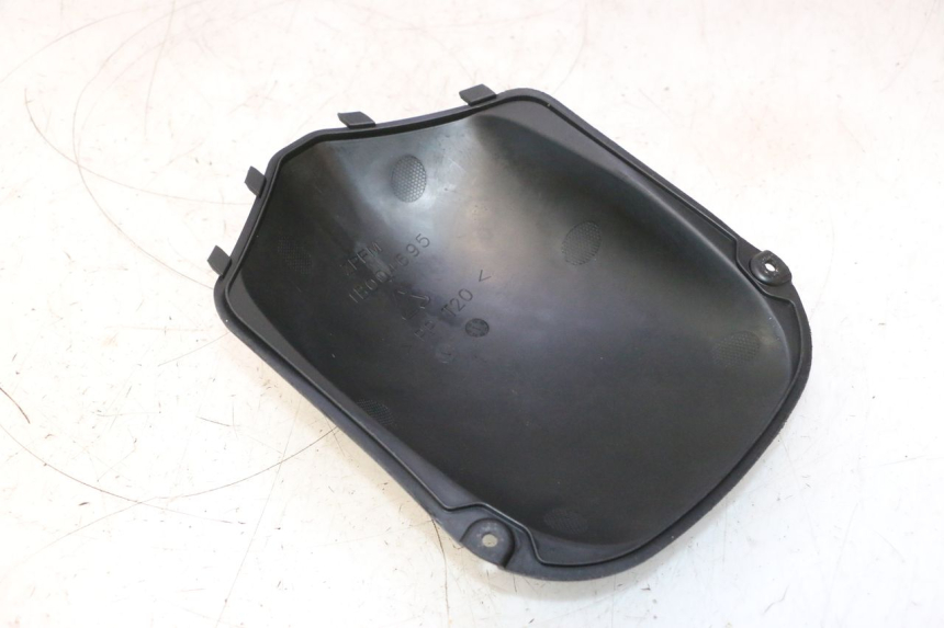 photo de SPORTO DI ISPEZIONE PIAGGIO ZIP 4T 50 (2018 - 2020) - Altra angolazione