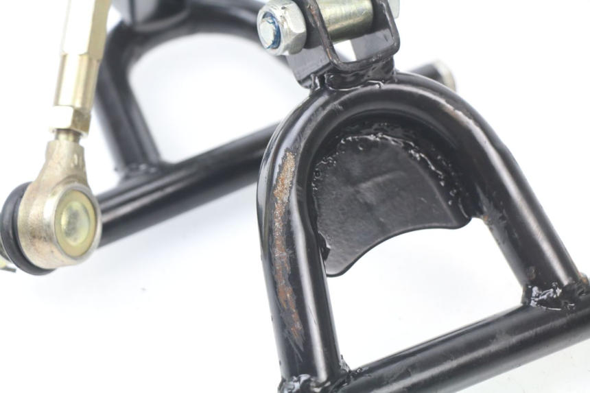 photo de BRACCIO OSCILLANTE ANTERIORE CHINESE QUAD ENFANT ATV PUMA 50 - Primo piano tecnico