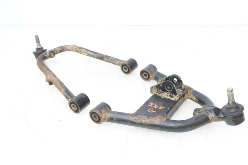 photo de BRACCIO OSCILLANTE ANTERIORE KYMCO MXU R 250 (2004 - 2010) - Stato della superficie e materiale