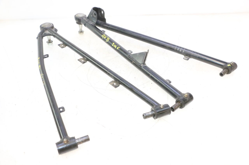 photo de BRACCIO OSCILLANTE ANTERIORE CAN-AM SPYDER RS 1000 (2008 - 2012) - Dettagli dei punti di fissaggio