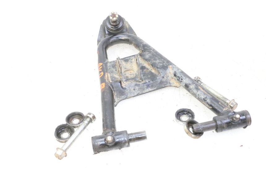 photo de BRACCIO OSCILLANTE ANTERIORE YAMAHA YFM R RAPTOR 250 (2008 - 2014) - Primo piano ad alta risoluzione