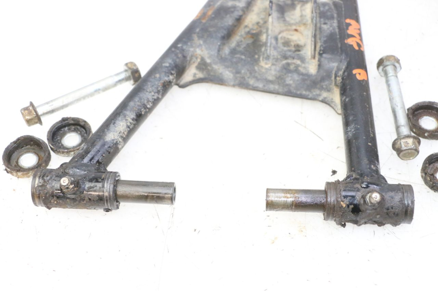 photo de BRACCIO OSCILLANTE ANTERIORE YAMAHA YFM R RAPTOR 250 (2008 - 2014) - Angolazione alternativa