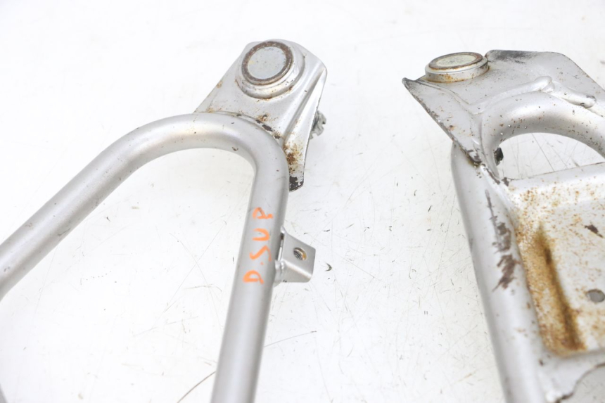 photo de BRACCIO OSCILLANTE ANTERIORE YAMAHA YFM R RAPTOR 250 (2008 - 2014) - Dettaglio del componente