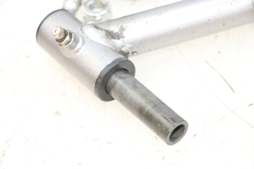 photo de BRACCIO OSCILLANTE ANTERIORE YAMAHA YFM R RAPTOR 250 (2008 - 2014) - Altra vista dell'articolo