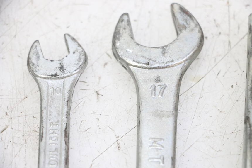 photo de KIT UTENSILI HONDA CBF 125 (2009 - 2015) - Dettagli dei punti di fissaggio