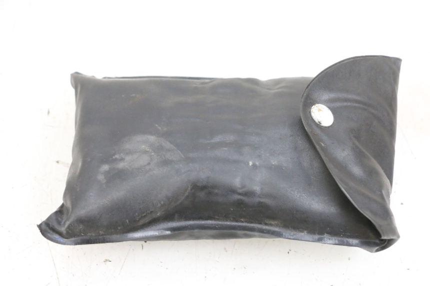 photo de KIT UTENSILI SUZUKI DL V STROM 1000 (2002 - 2007) - Zoom sullo stato d'uso