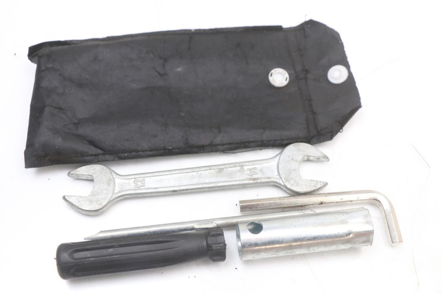 photo de KIT UTENSILI JM MOTORS EVOLIS 4T 50 (2018 - 2022) - Vista principale