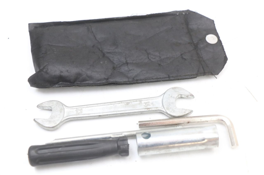 photo de KIT UTENSILI JM MOTORS EVOLIS 4T 50 (2018 - 2022) - Zoom sullo stato d'uso