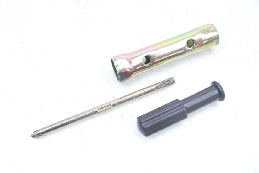 photo de KIT UTENSILI SYM FIDDLE 3 III 125 (2014 - 2020) - Zoom sullo stato d'uso