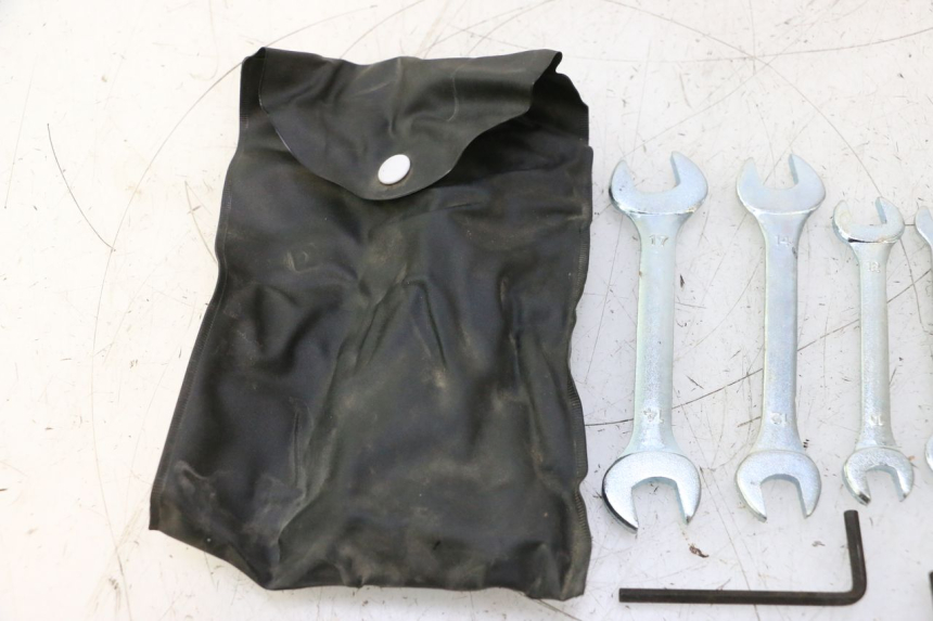 photo de KIT UTENSILI YAMAHA FJR 1300 (2001 - 2005) - Primo piano tecnico