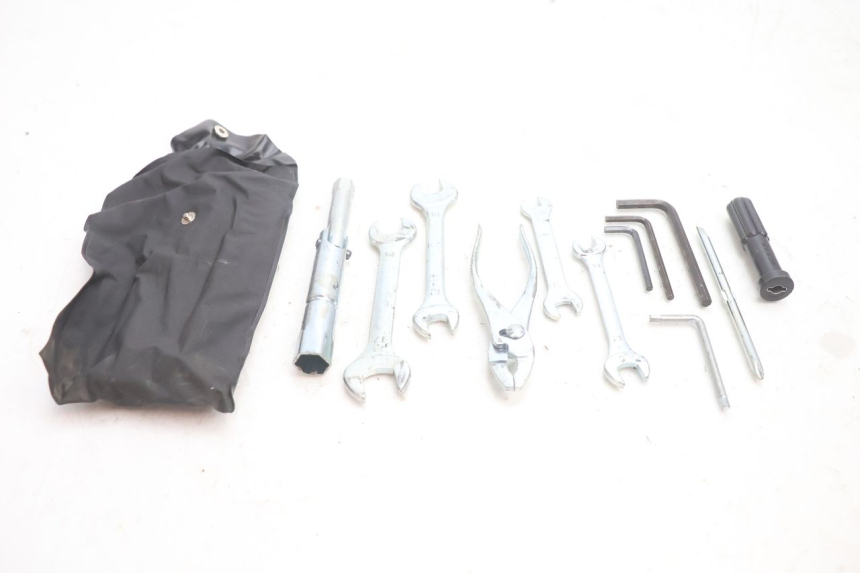 photo de KIT UTENSILI YAMAHA FJR 1300 (2001 - 2005) - Dettaglio del componente
