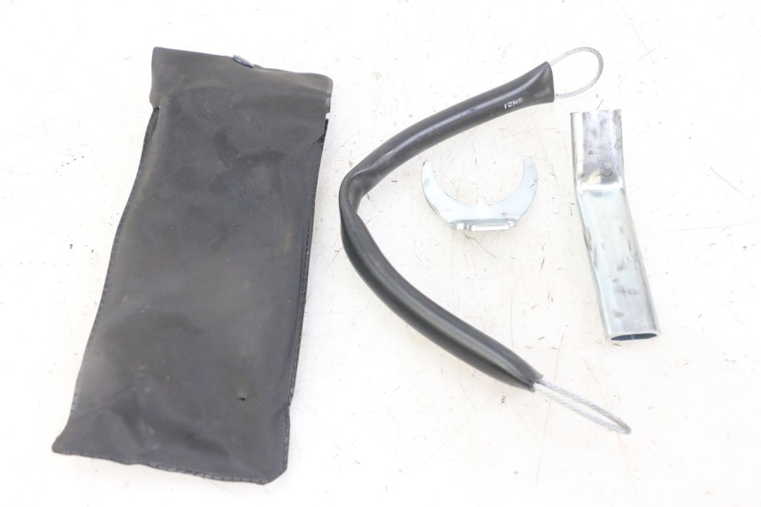 photo de KIT UTENSILI HONDA FORZA ABS 300 (2013 - 2017) - Vista d'insieme del prodotto