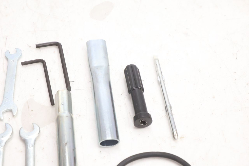 photo de KIT UTENSILI YAMAHA FZ8 800 (2010 - 2016) - Primo piano tecnico