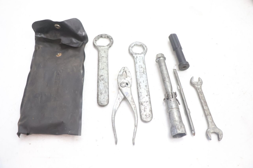 photo de KIT UTENSILI KAWASAKI GPX F ZX750F 750 (1986 - 1990) - Vista principale