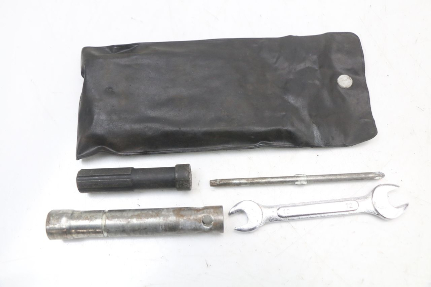 photo de KIT UTENSILI HYOSUNG GTR 125 (2006 - 2008) - Dettaglio del componente