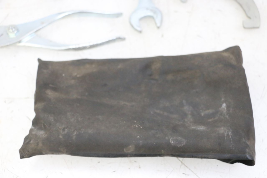 photo de KIT DI ATTREZZI KAWASAKI ZR7 ZR-7 S 750 (1999 - 2004) - Primo piano tecnico