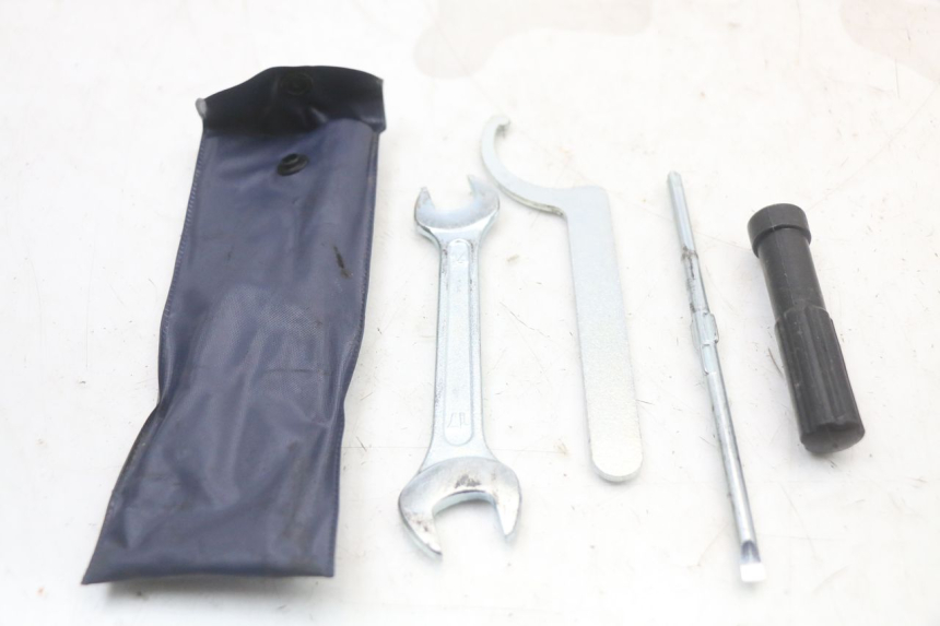 photo de KIT UTENSILI KYMCO X-TOWN XTOWN 125 (2016 - 2021) - Vista principale