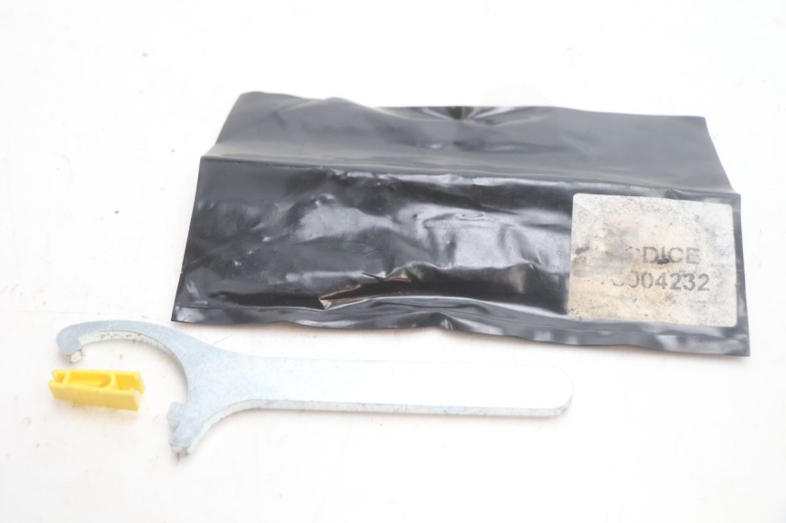 photo de KIT UTENSILI PIAGGIO MP3 HPE 530 (2022 - 2026) - Vista principale