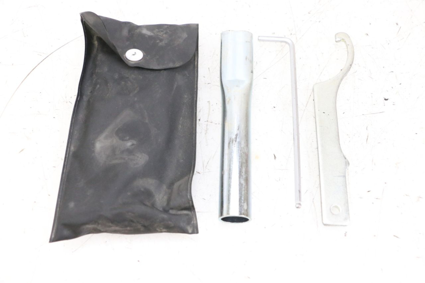 photo de KIT UTENSILI YAMAHA MT-07 MT07 ABS 700 (2018 - 2020) - Altra angolazione