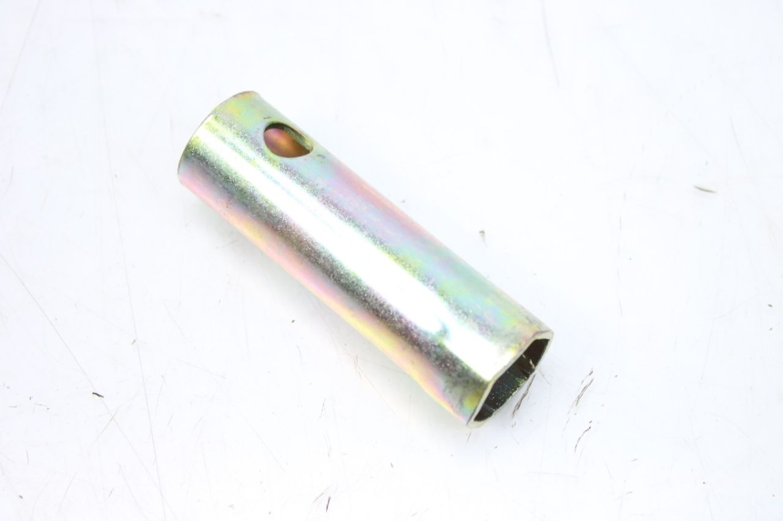 photo de SET DI ATTREZZI KEEWAY OUTLOOK 125 (2007 - 2013) - Dettagli dei punti di fissaggio