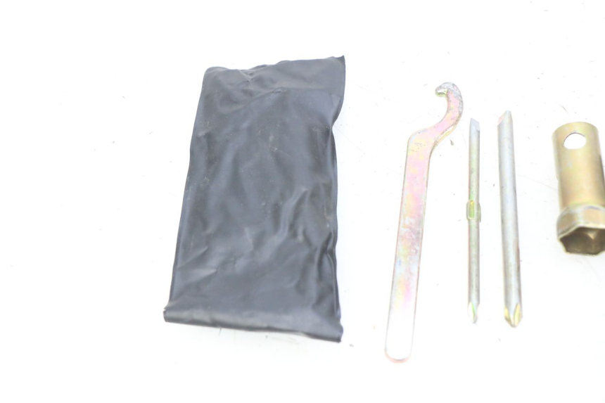 photo de SET DI ATTREZZI RIDE RACE GT 2T 50 (2012 - 2017) - Altra angolazione