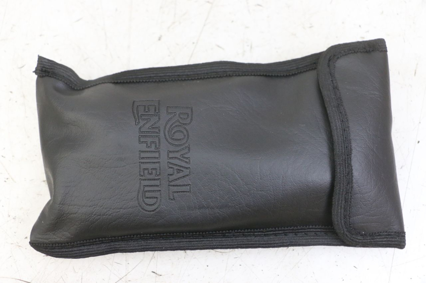 photo de KIT UTENSILI ROYAL ENFIELD SCRAM 411 (2022 - 2024) - Dettagli dei punti di fissaggio