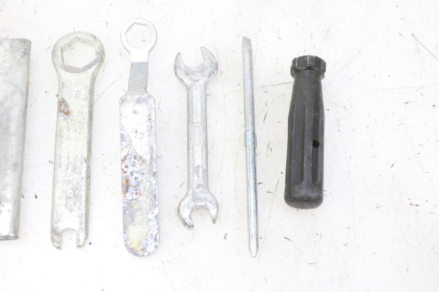 photo de SET DI ATTREZZI HONDA SCV LEAD 100 (2003 - 2007) - Ricambio usato controllato