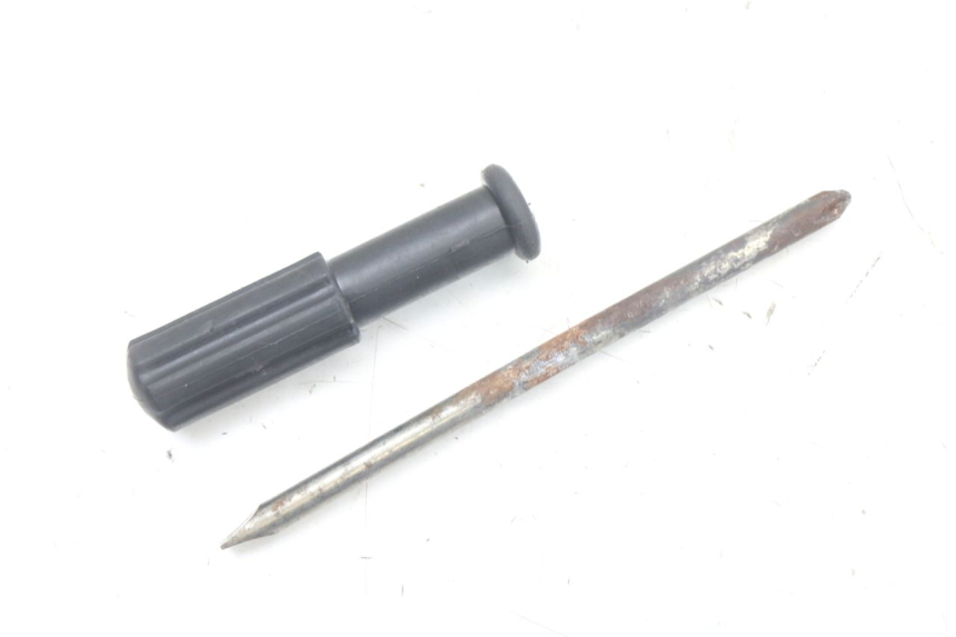 photo de KIT UTENSILI APRILIA SR MOTARD 50 (2012 - 2018) - Zoom sullo stato d'uso