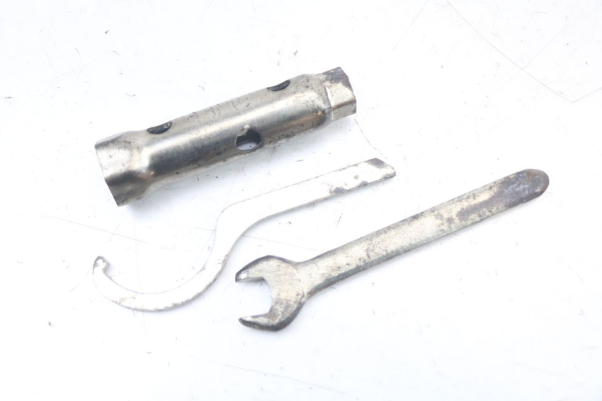 photo de KIT UTENSILI APRILIA SR MOTARD 50 (2012 - 2018) - Primo piano tecnico